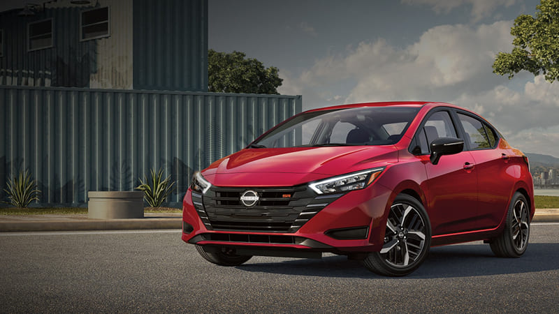 Nissan-versa-el-sedan-hecho-en-mexico-que-conquista-al-mundo